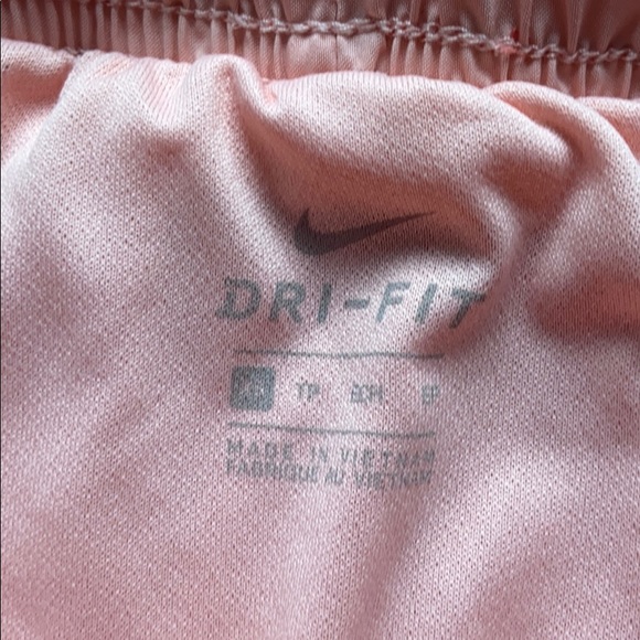 Nike athletic shorts - Picture 4 of 4